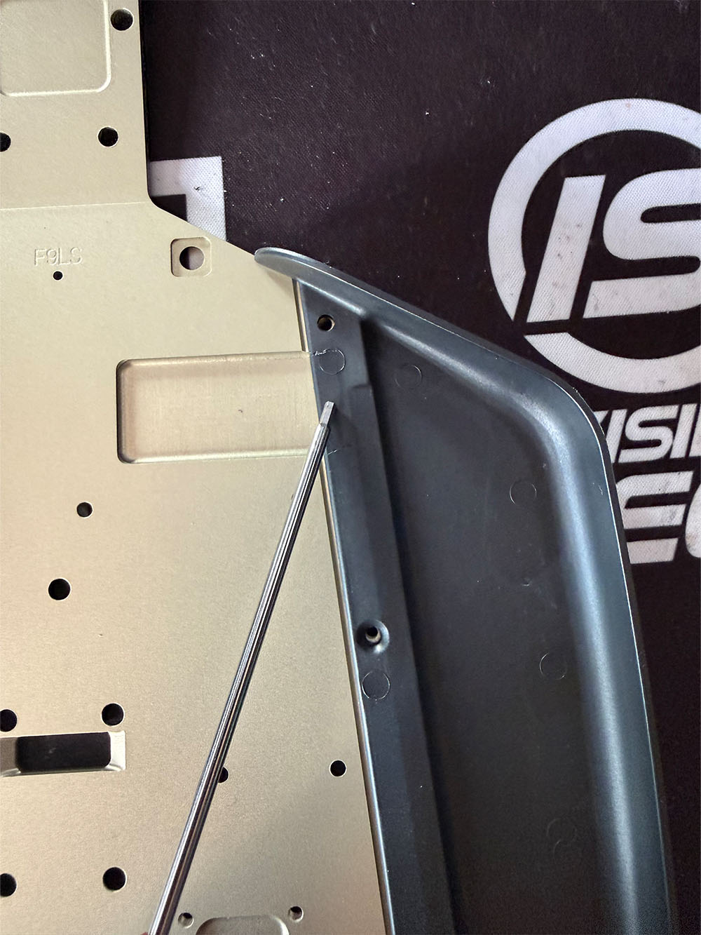 cut-sideguard-servo-1.jpg